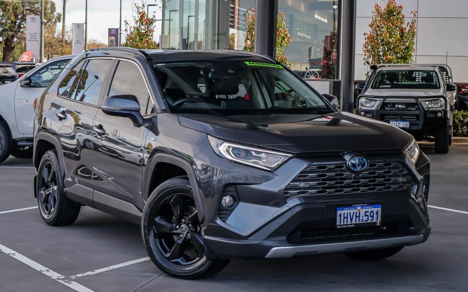 2020 Toyota RAV4 Hybrid Cruiser
