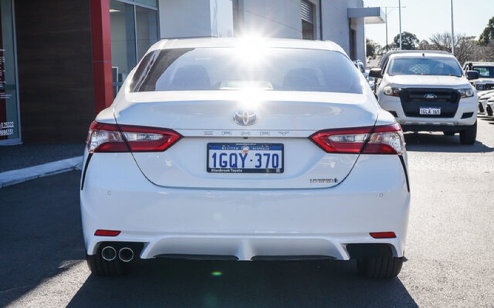 2018 Toyota Camry Hybrid Ascent Sport