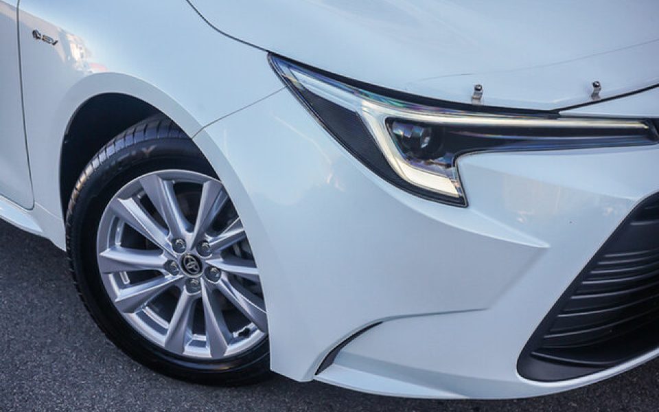 2024 Toyota Corolla Sedan Hybrid Ascent Sport