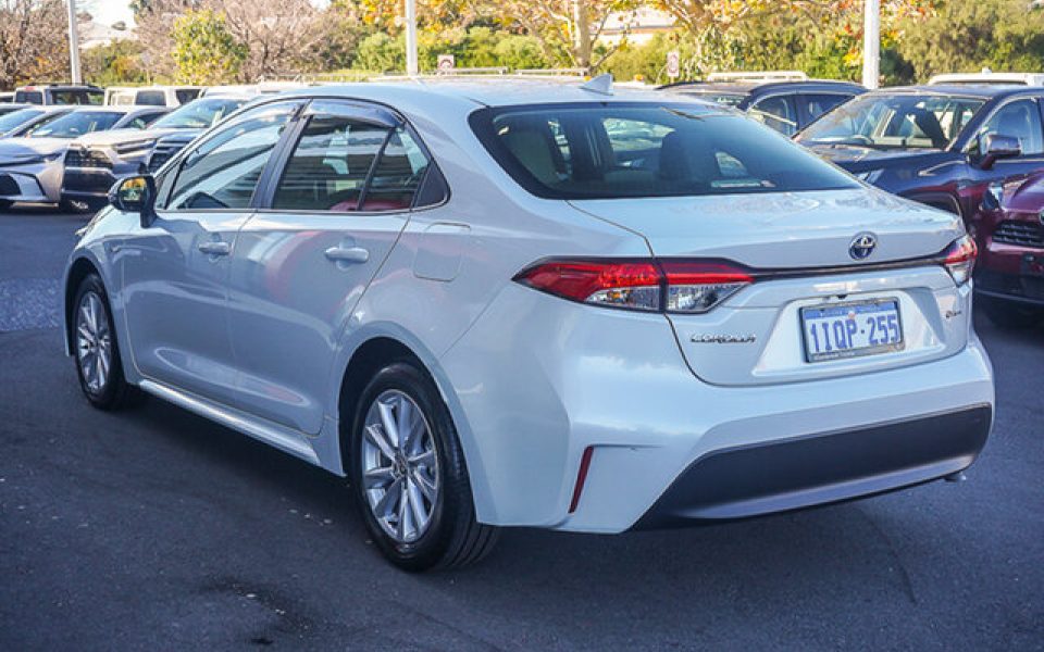 2024 Toyota Corolla Sedan Hybrid Ascent Sport