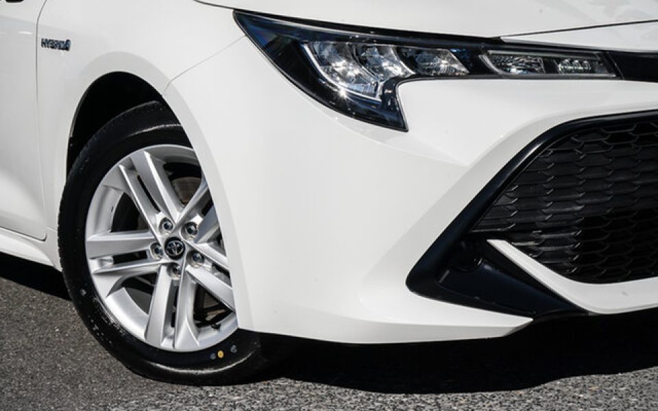 2020 Toyota Corolla Hatch Hybrid Ascent Sport