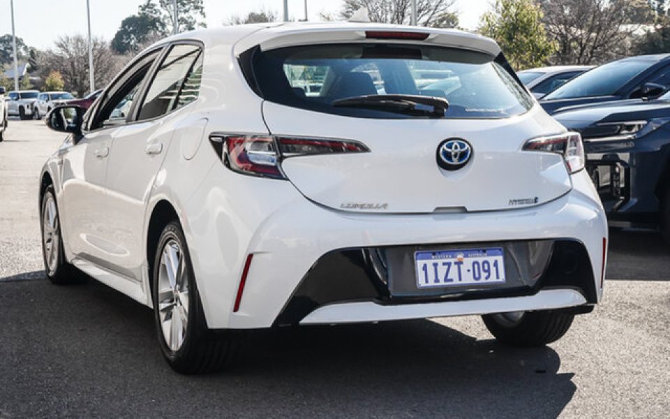2020 Toyota Corolla Hatch Hybrid Ascent Sport