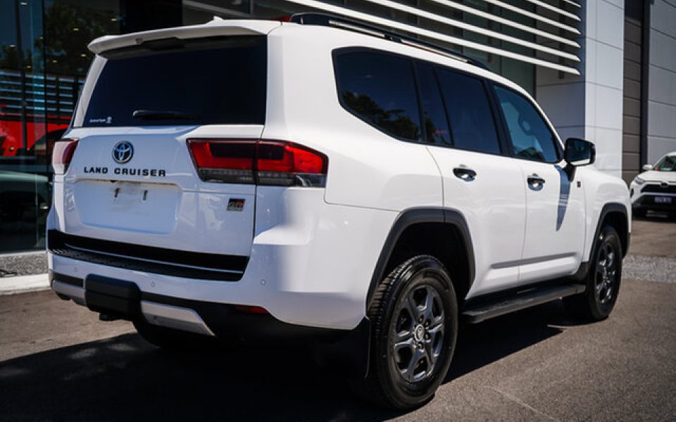 2024 Toyota Landcruiser GR-S