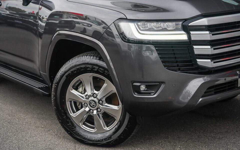 2023 Toyota Landcruiser VX