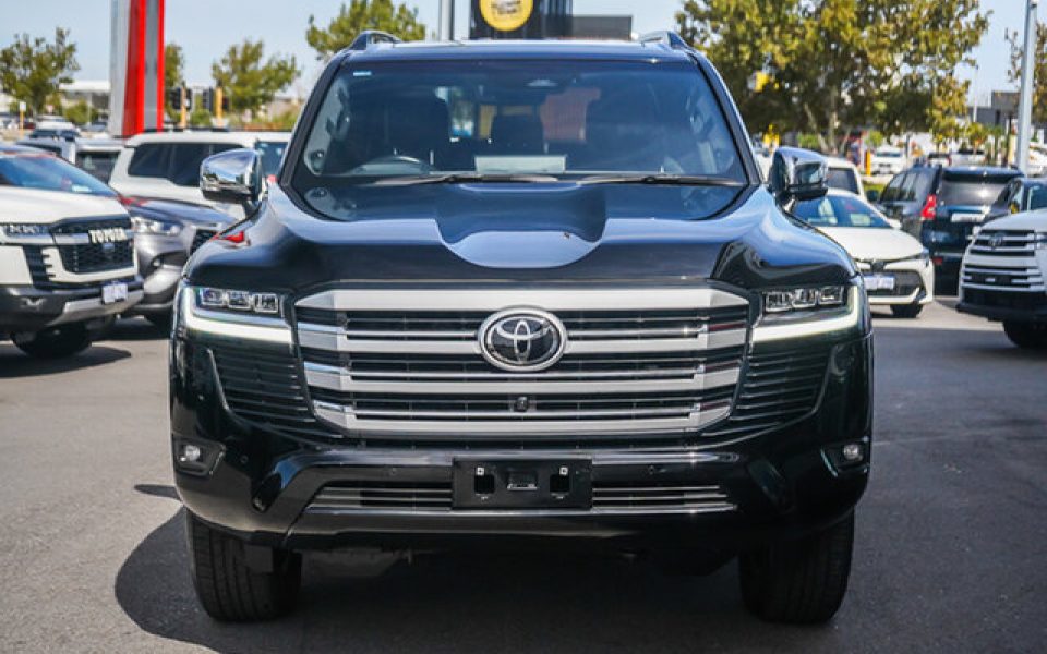 2025 Toyota Landcruiser Sahara