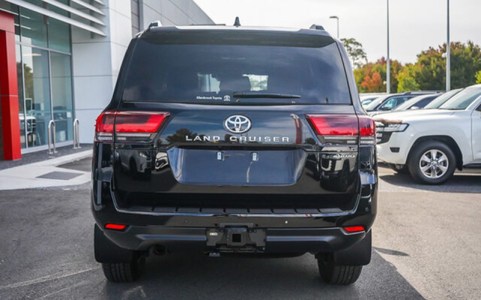 2025 Toyota Landcruiser Sahara