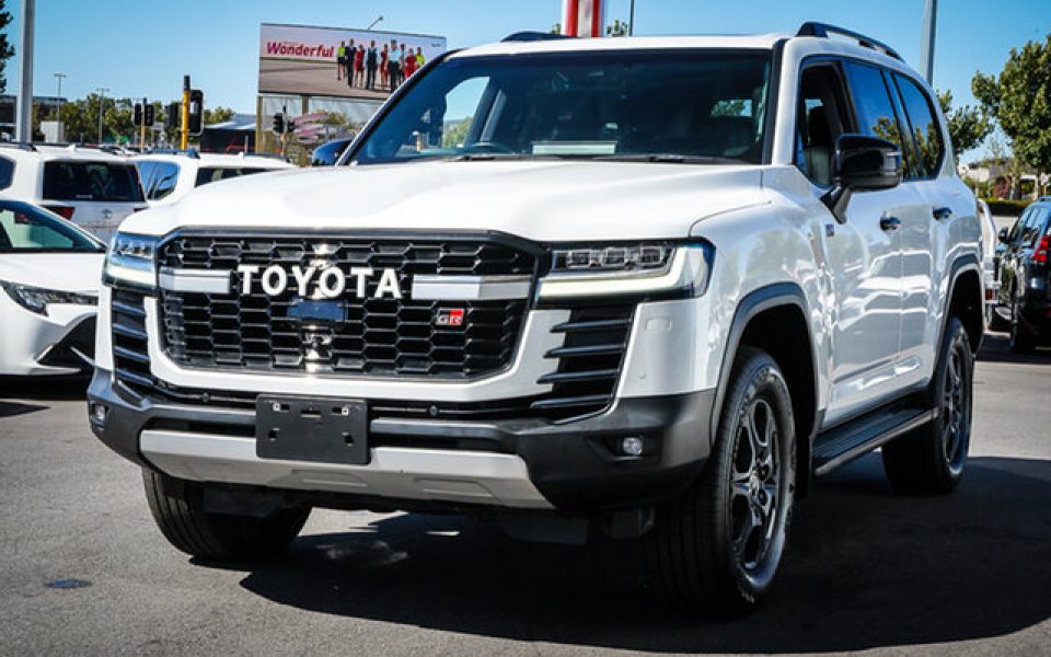2022 Toyota Landcruiser GR-S
