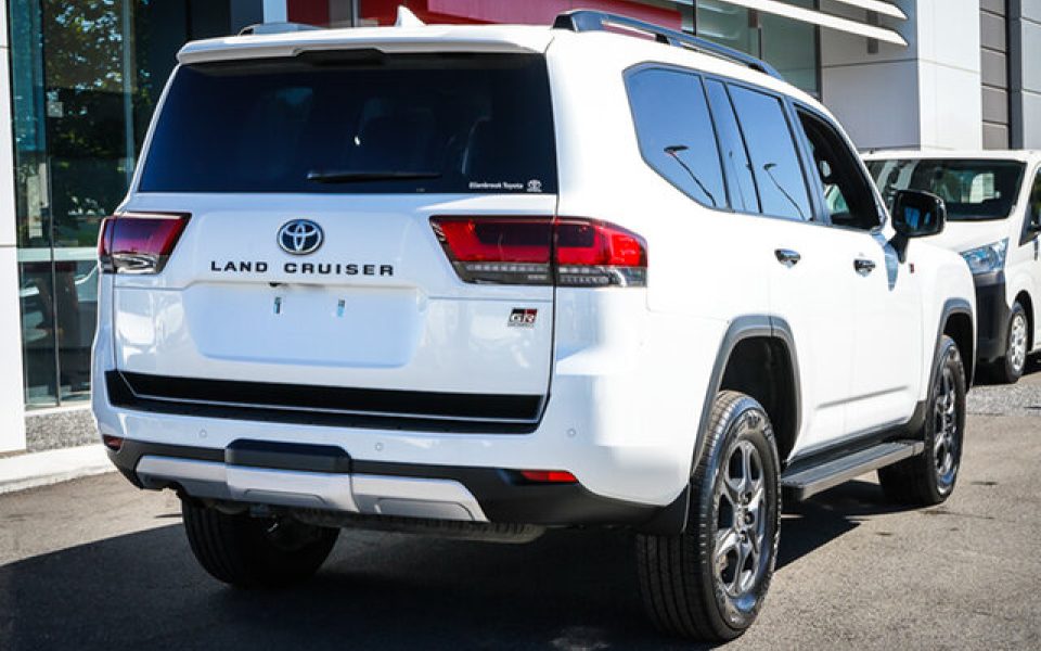 2022 Toyota Landcruiser GR-S