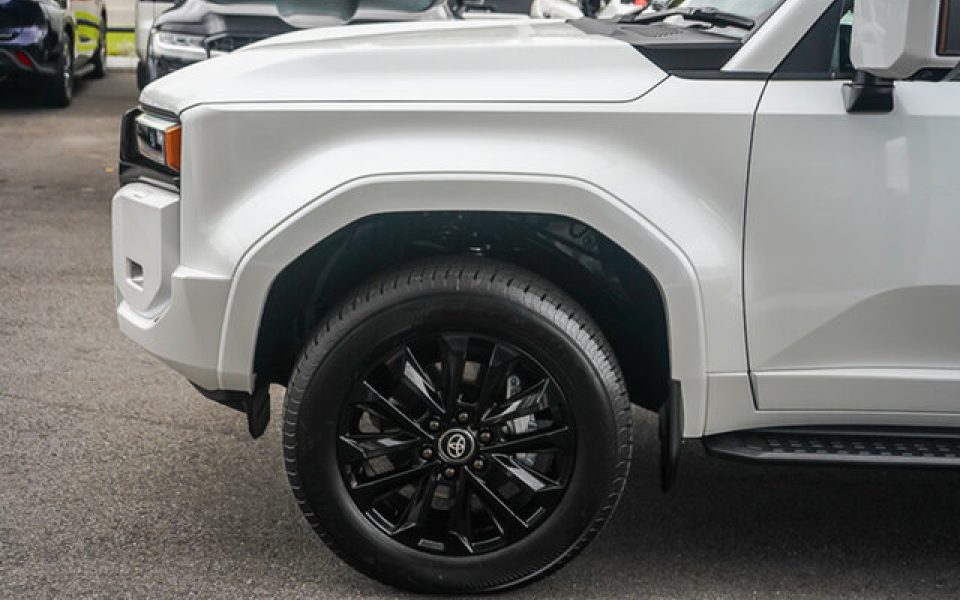 2025 Toyota Landcruiser Prado VX