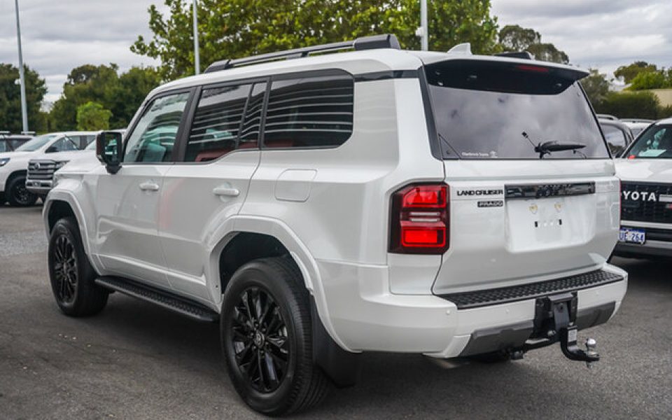 2025 Toyota Landcruiser Prado VX
