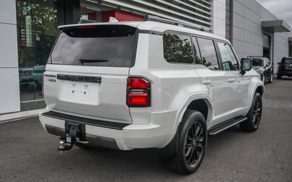 2025 Toyota Landcruiser Prado VX