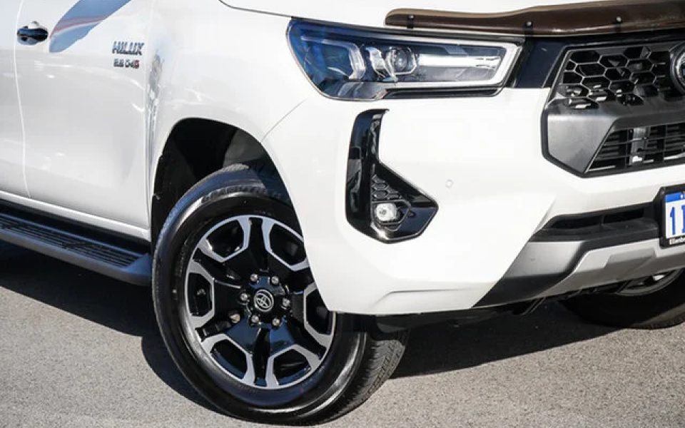 2025 Toyota Hilux 4x4 SR5