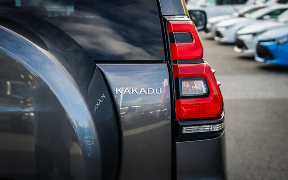 2023 Toyota Prado Kakadu