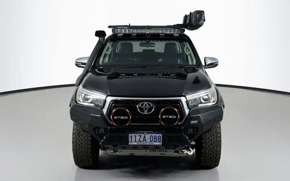 2018 Toyota Hilux SR5
