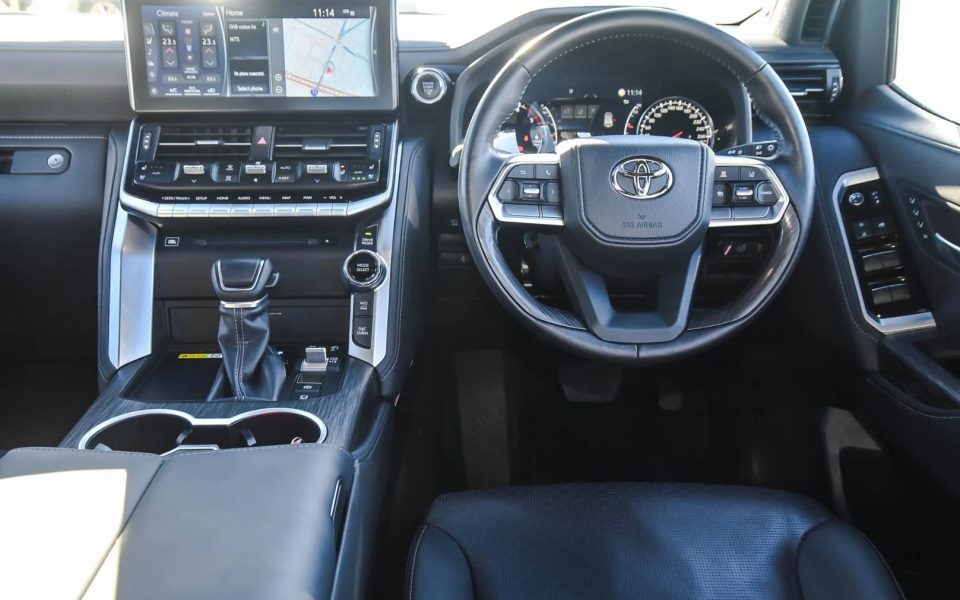 2024 Toyota Landcruiser Sahara ZX