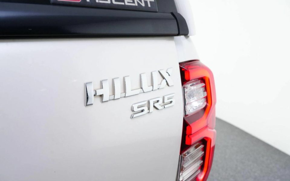 2020 Toyota Hilux 4x4 SR5