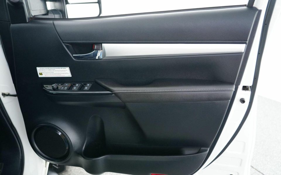 2020 Toyota Hilux 4x4 SR5