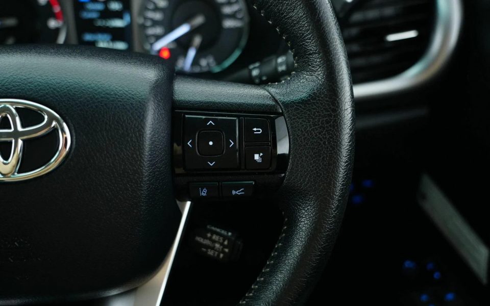 2020 Toyota Hilux 4x4 SR5