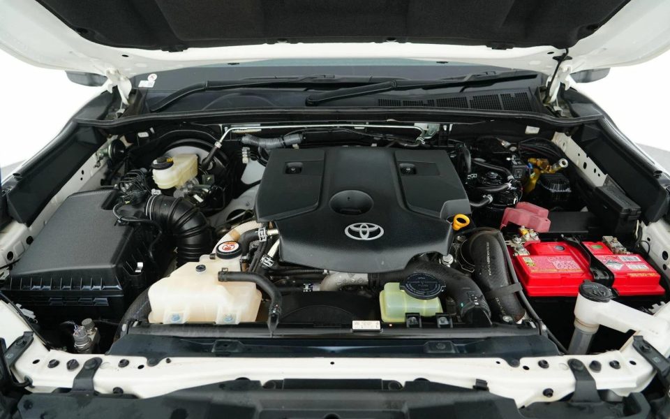 2020 Toyota Hilux 4x4 SR5