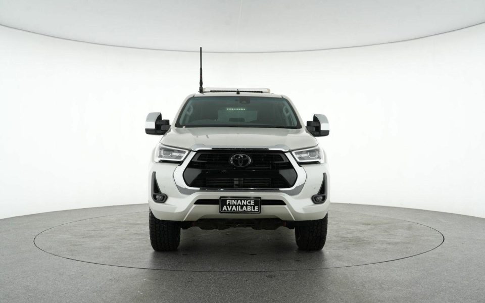 2020 Toyota Hilux 4x4 SR5