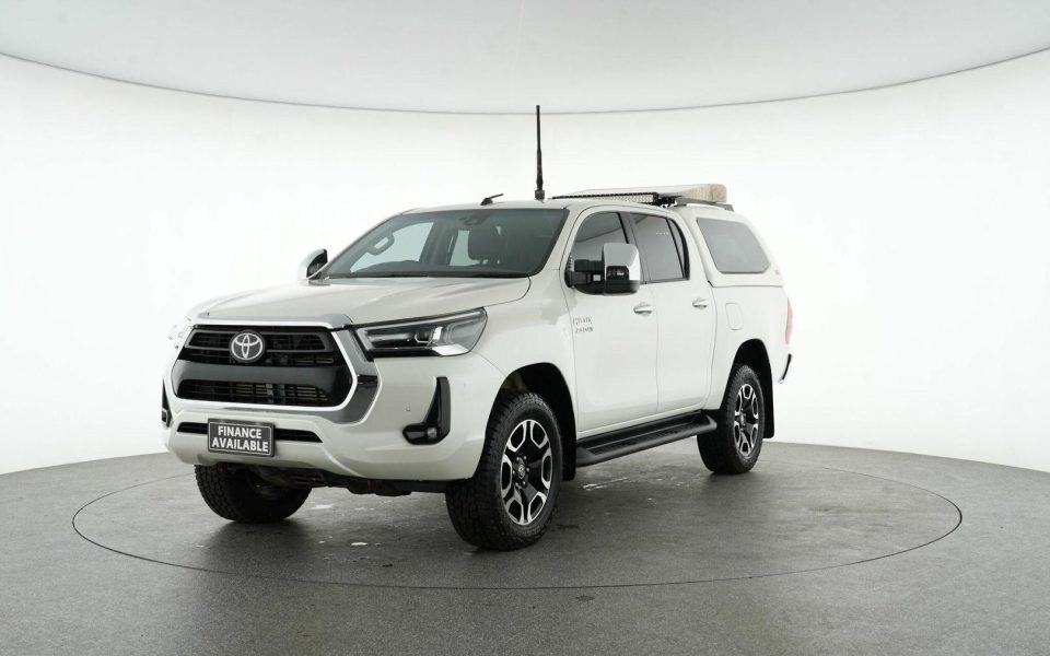 2020 Toyota Hilux 4x4 SR5