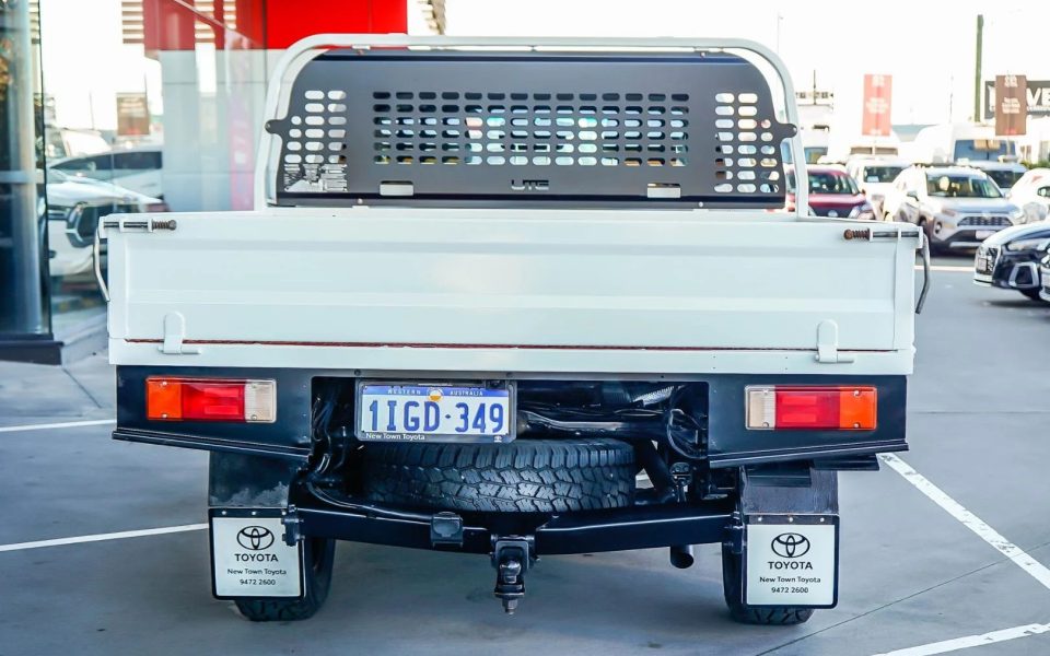 2023 Toyota Hilux 4x4 SR