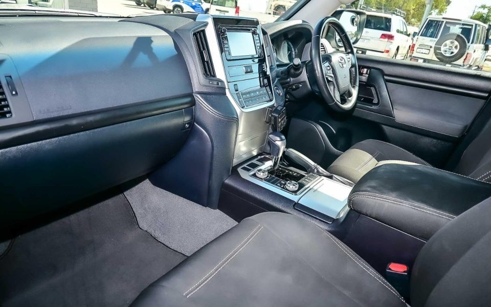 2020 Toyota Landcruiser GXL