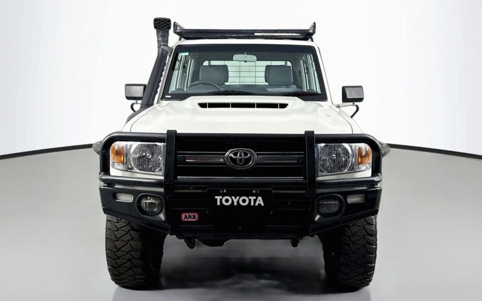 2019 Toyota LANDCRUISER MILITARY GXL