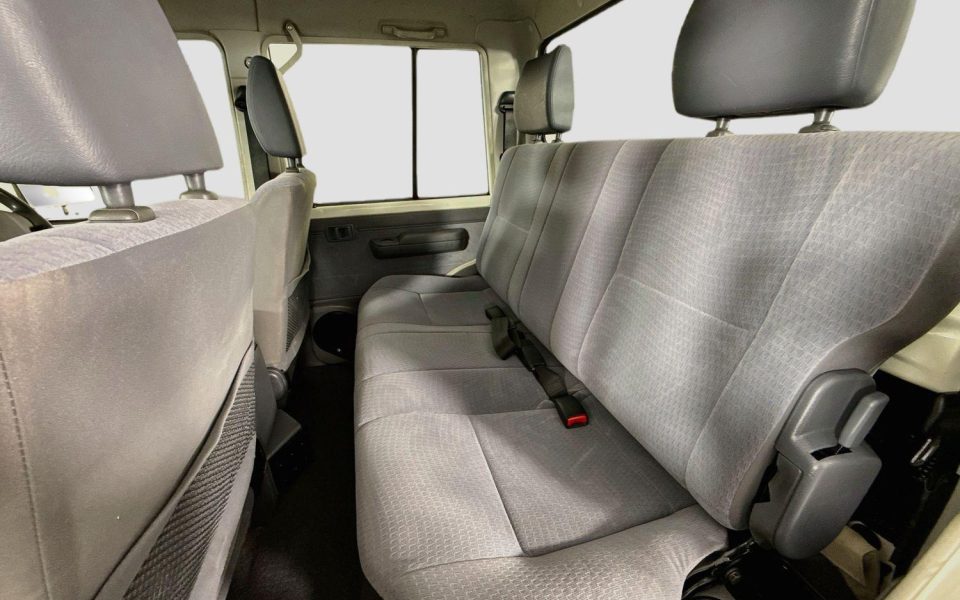 2019 Toyota LANDCRUISER MILITARY GXL
