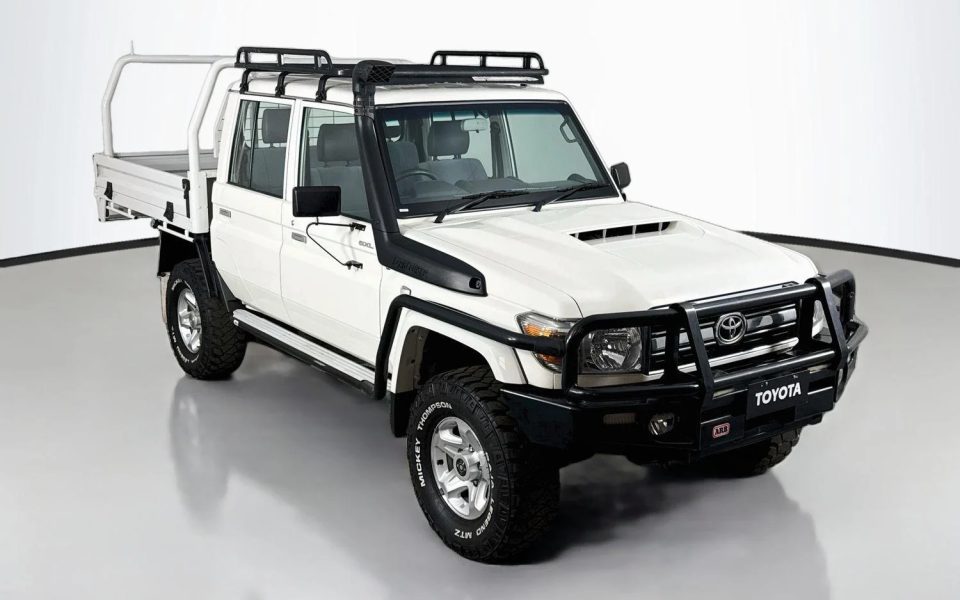 2019 Toyota LANDCRUISER MILITARY GXL