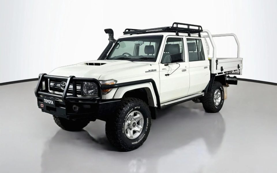 2019 Toyota LANDCRUISER MILITARY GXL
