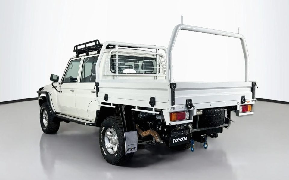 2019 Toyota LANDCRUISER MILITARY GXL