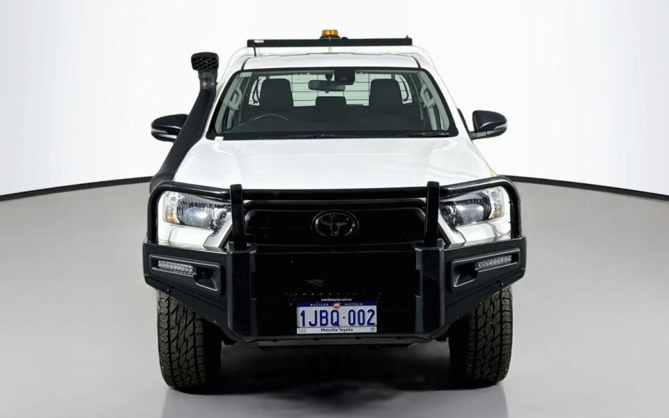 2022 Toyota Hilux SR