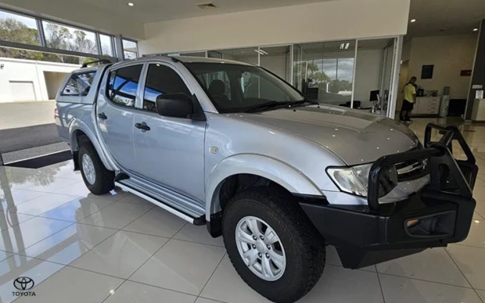 2015 Mitsubishi Triton GLX