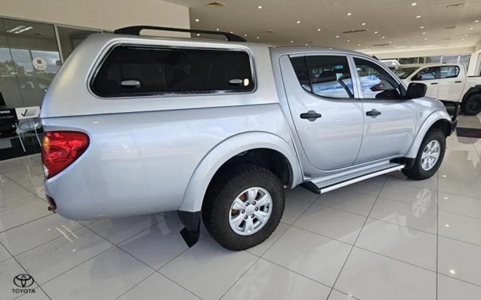 2015 Mitsubishi Triton GLX