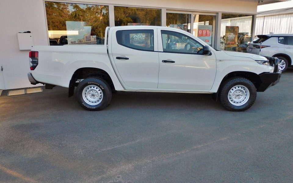 2021 Mitsubishi Triton GLX
