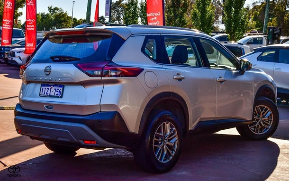 2024 Nissan X-TRAIL ST