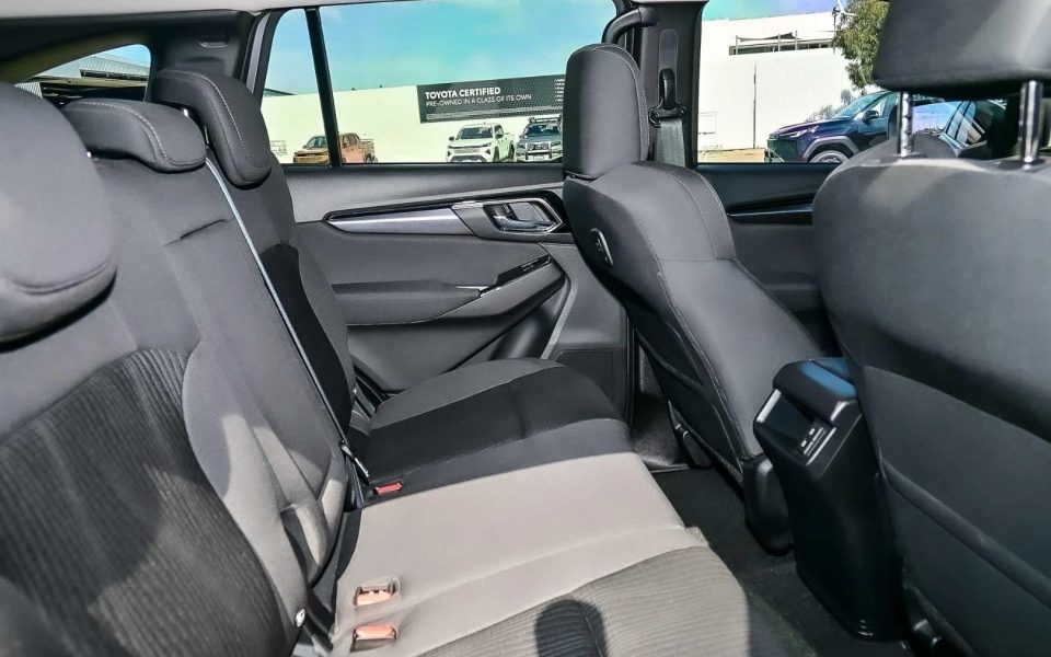 2025 ISUZU MU-X LS-U