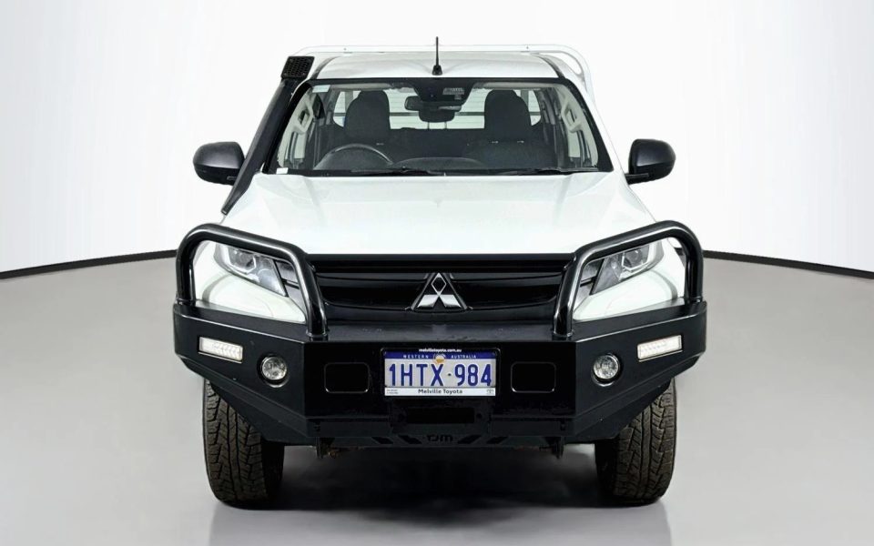 2022 Mitsubishi Triton GLX