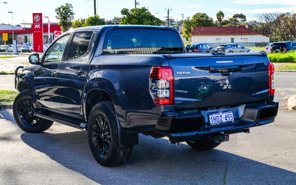 2022 Mitsubishi TRITON GSR