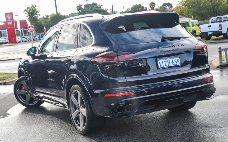 2016 PORSCHE CAYENNE GTS