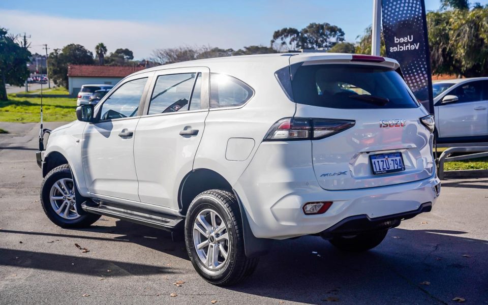 2022 Isuzu MU-X LS-M
