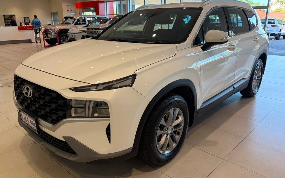 2022 Hyundai SANTA FE Base