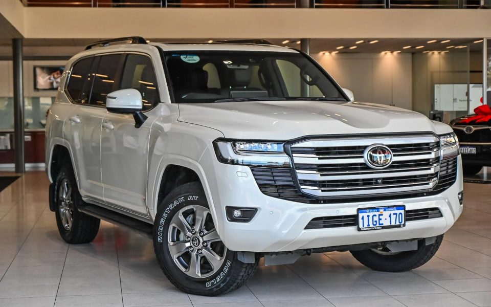 2024 Toyota Landcruiser VX