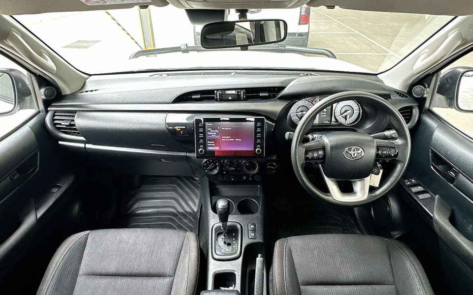 2021 Toyota Hilux SR