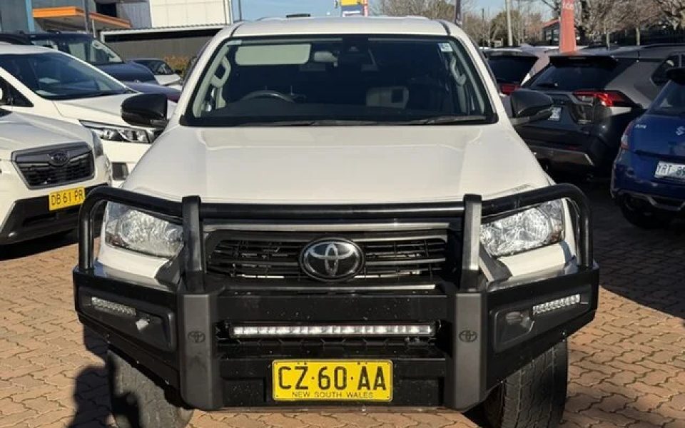 2021 Toyota Hilux 4x4 SR