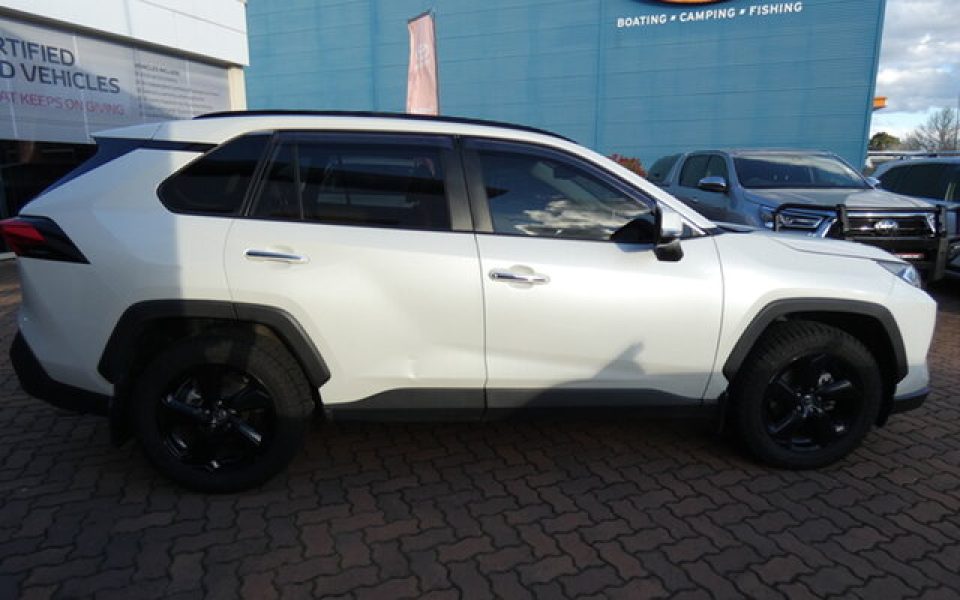 2019 Toyota RAV4 Hybrid Cruiser-AWD