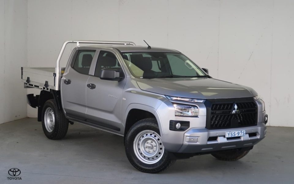 2025 Mitsubishi Triton GLX