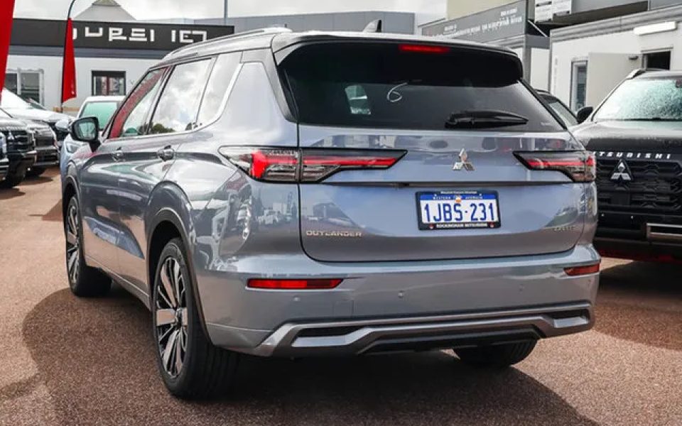 2025 Mitsubishi Outlander ZM MY25 Exceed Tourer 5 Seat (awd) Moonstone Grey 8 Speed Automatic Wagon