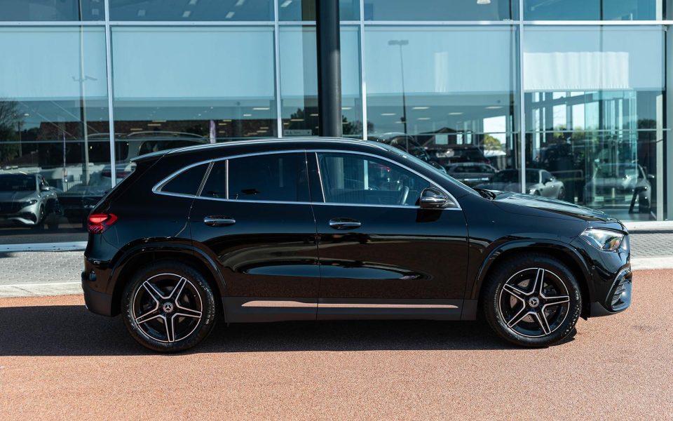 2025 Mercedes-Benz GLA-Class GLA200 Auto